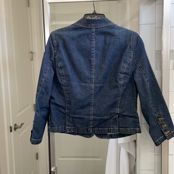 Jean jacket - Picture 9 of 11